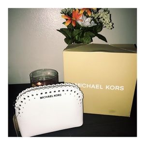 Brand new Michael Kors Travel pouch